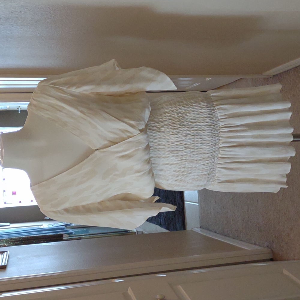 Dee Elly cream & palest tan animal like print elasticated middle dress size med